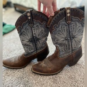Ariat Leather Women’s Cowboy Boots Size 8.5